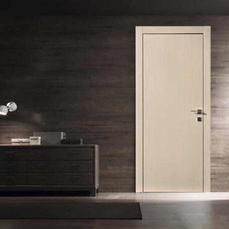 LAC.04 - Usa de interior lacuita RAL ecru mat