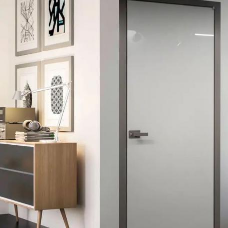 ST.04 - Usa batanta de interior cu sticla